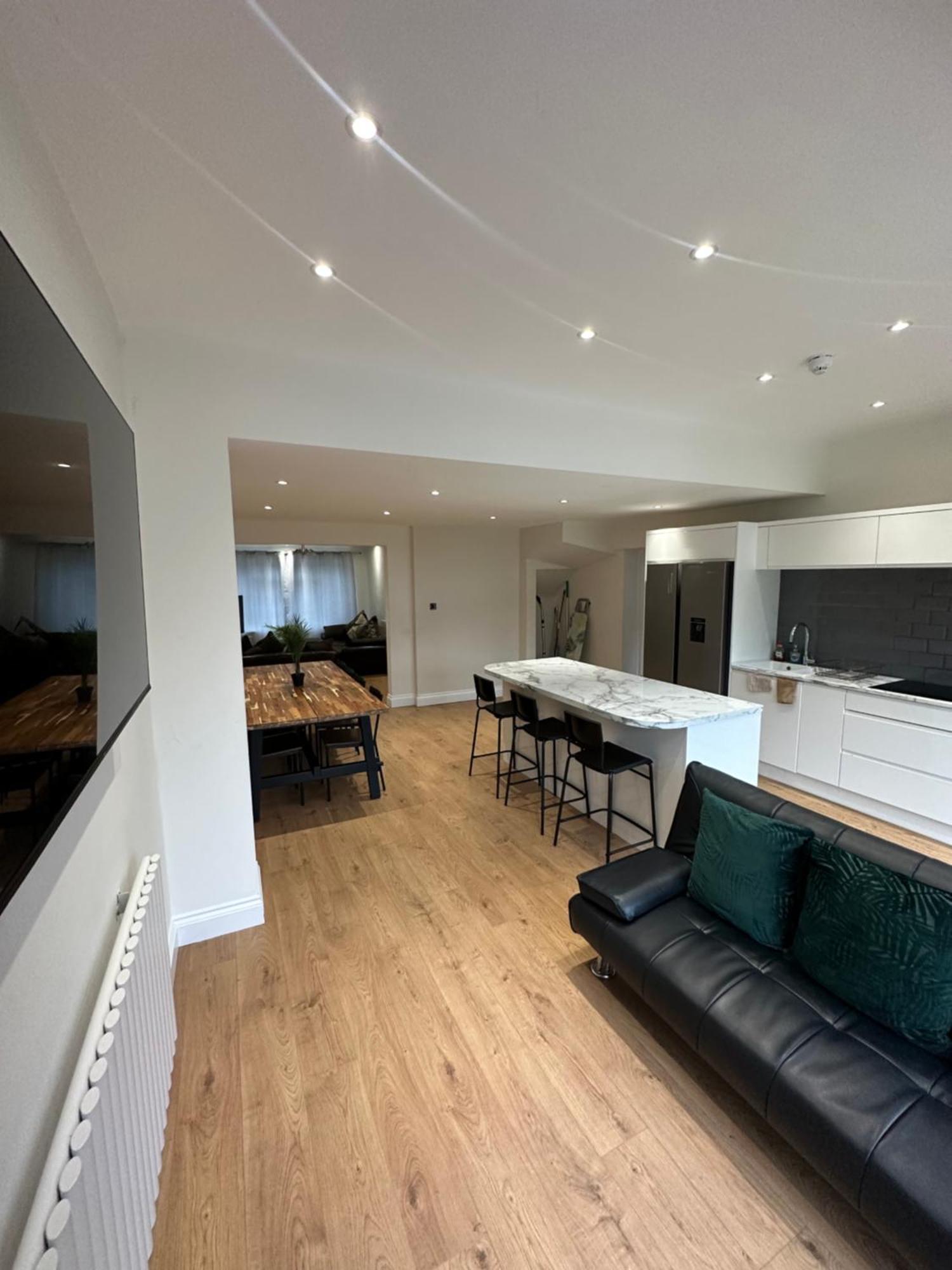 5 Bedroom House In Orpington Exterior foto